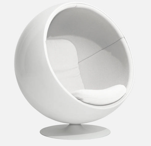 Eero Aarnio Originals Ball Chair